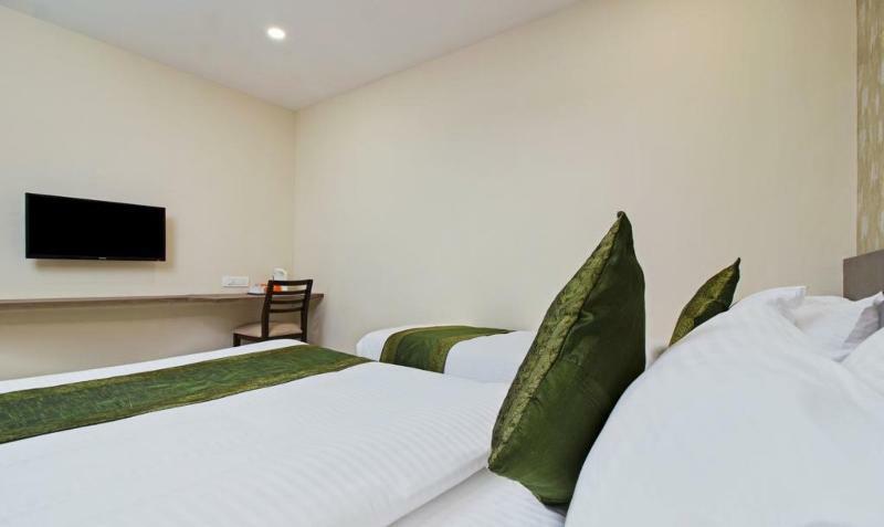 Ocean Suites Hotel มุมไบ ภายนอก รูปภาพ